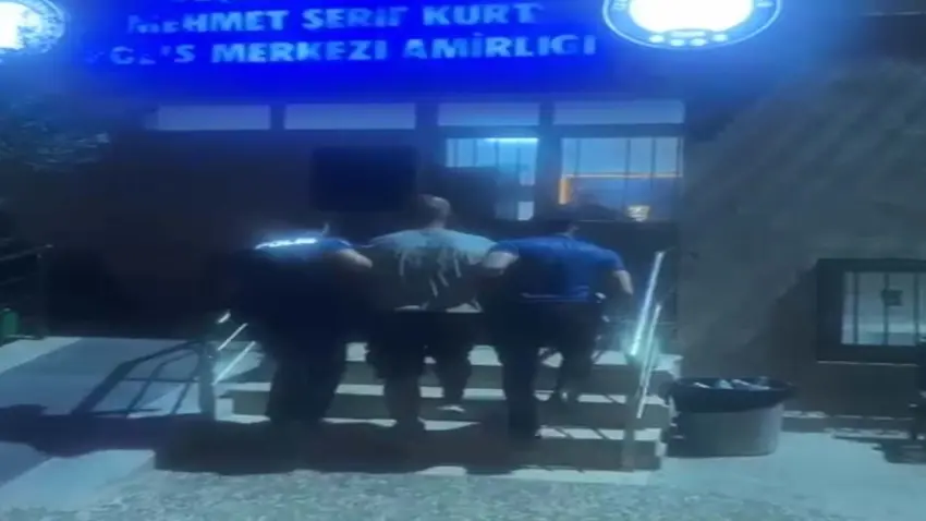 İzmir’de polisten kaçamadı: Kardeş katili yakalandı haberinin görseli