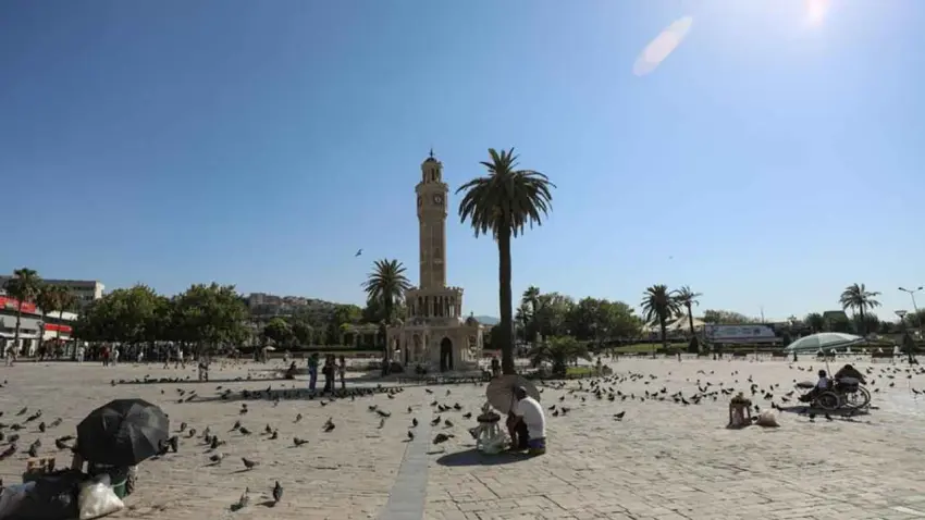 İzmir'de sıcaklıklar yeniden yükselişe geçiyor haberinin görseli