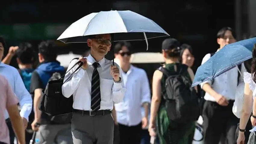 Japonya'da aşırı sıcaklar çalışma düzenini değiştirdi haberinin görseli