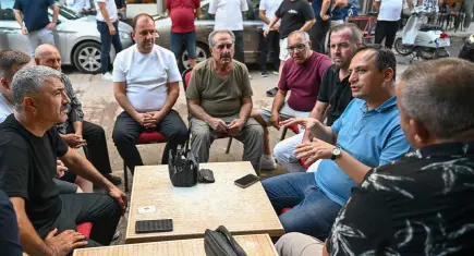 Başkan Eşki, Çamdibi’nde esnaf ve vatandaşların taleplerini dinledi