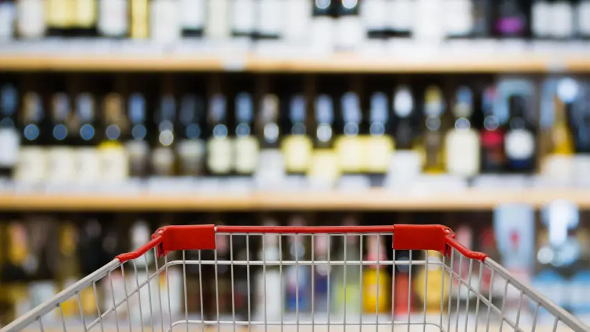 CarrefourSA'nın A101'e devrinin ardından dikkat çeken karar: Artık alkol satışı olmayacak haberinin görseli
