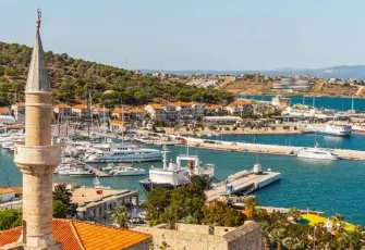 Çeşme Belediyesi’nden tarihi gezi