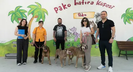 İzmir Büyükşehir’in “Patili Dostlar İş Başında” projesi can dostları yuvalarından ayırmadı