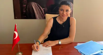 YENİ Parti Efes Selçuk'ta teşkilatlanma hız kazandı! Kuruluş belgeleri teslim edildi