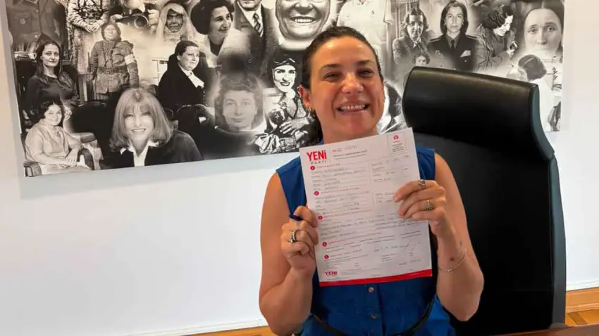 CHP'den ayrılan Sengel'den Yeni Parti mesajı: Onurlu bir yürüyüşe omuz verdim haberinin görseli