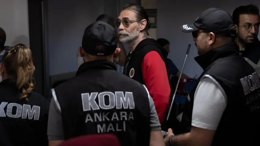 Erdal Beşikçioğlu’nun test sonucu belli oldu  haberinin görseli