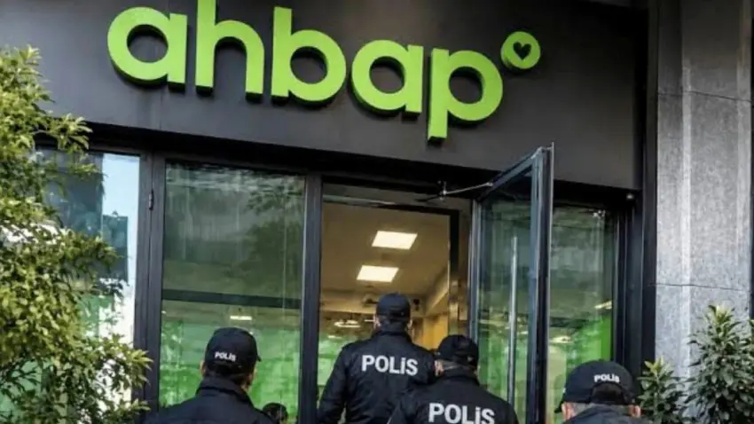 Haluk Levent hakkında yeni iddia: 14,5 milyonluk villalar 4 milyona satıldı, müteahhit kalp krizi geçirdi! haberinin görseli
