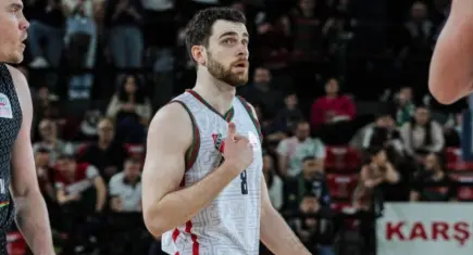 Karşıyaka Basketbol Takımı, Hakan Sayılı'yı renklerine bağladı