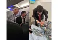 THY uçağında rahatsızlanan yolcuya Bakan Memişoğlu'ndan ilk müdahale