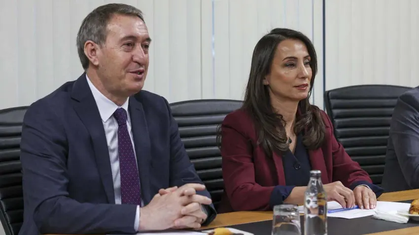 DEM Parti çerçeve yasaya imza attı haberinin görseli