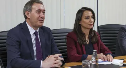 DEM Parti çerçeve yasaya imza attı