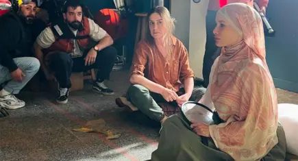 Gamze Özçelik 8 yıl sonra setlere döndü! ‘Operasyon Alesta’ dizisi konusu 