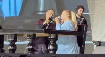 İstanbul Festivali'nde Serdar Ortaç gecesi! Kibariye sahne aldı, dev kadro Serdar Ortaç’ın hitlerini seslendirdi
