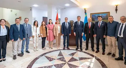 İzmir-Kazakistan hattında yeni dönem: Tugay potansiyele dikkat çekti