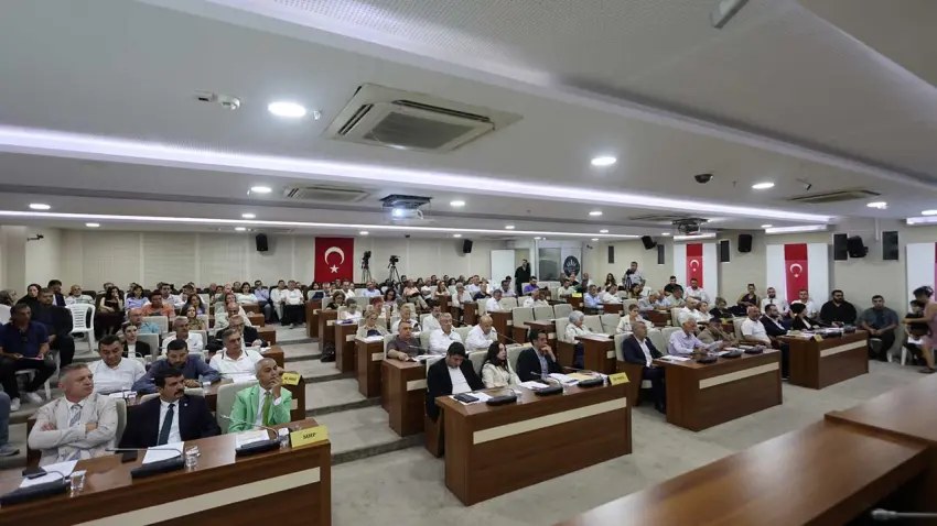 Karabağlar Meclisi'nde 80 milyon liralık atık gündemi haberinin görseli