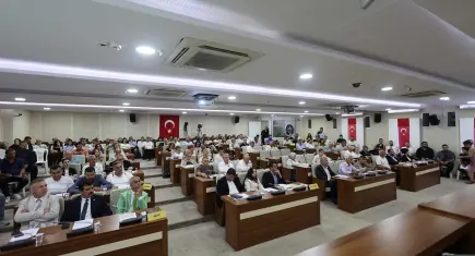 Karabağlar Meclisi'nde 80 milyon liralık atık gündemi