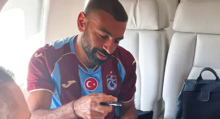 Trabzonspor'da yılın transferi:Salah bordo-mavili formayı giydi!