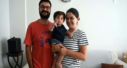 Almanya'da gen tedavisi gören SMA'lı Teoman bebek döndü