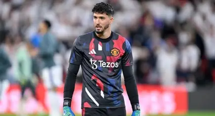 Altay Bayındır transferi sürpriz isimle duyuruldu! Yeni takımı resmen açıklandı