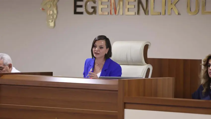 Karabağlar Belediye Meclisi'nde komisyonlar yeniden oluşturuldu haberinin görseli