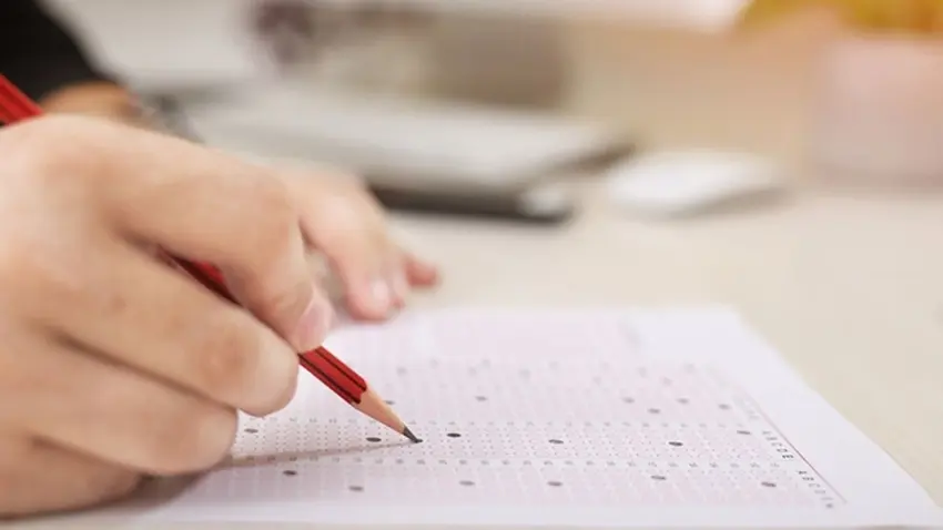 Pazar günü YÖKDİL/2 adayları ter dökecek haberinin görseli