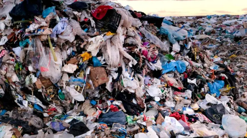 Plastik atık ithalatı dursun çağrısı: Türkiye Avrupa'nın çöplüğü olmasın haberinin görseli
