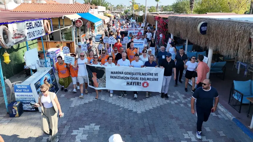 Sığacık Körfezi'ndeki marina projesine tepki: Deniz bizim, Sığacık hepimizin! haberinin görseli