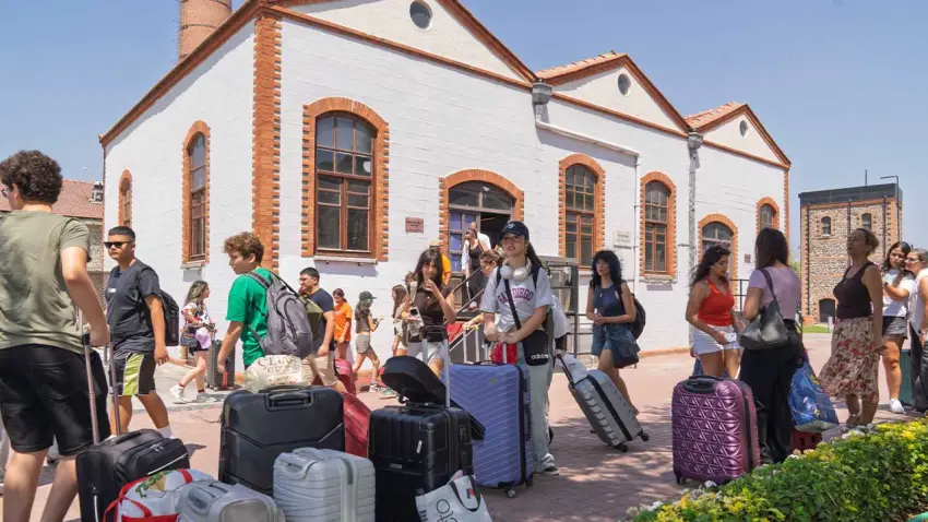 Avrupa’nın gençleri İzmir’de drama için buluştu haberinin görseli