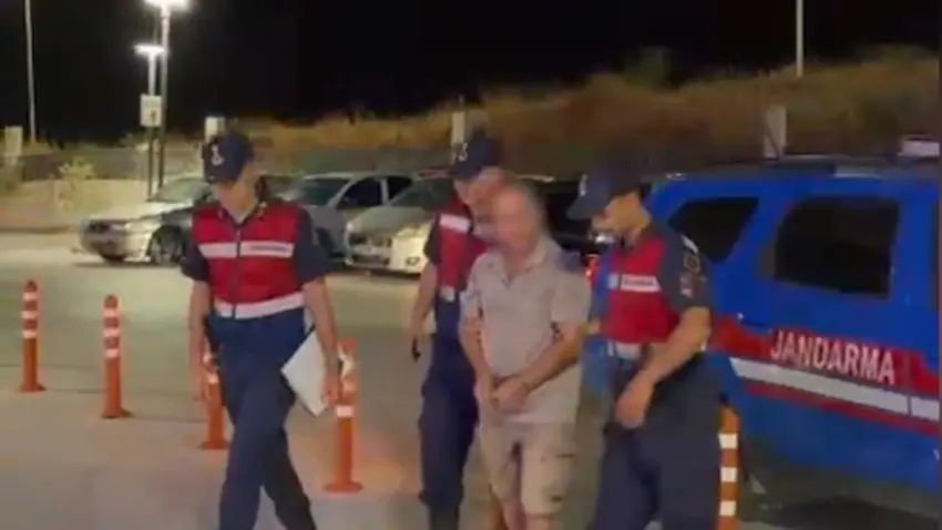 İzmir’de 3 köpeğe tüfekle ateş açıldı: Zanlı gözaltında haberinin görseli
