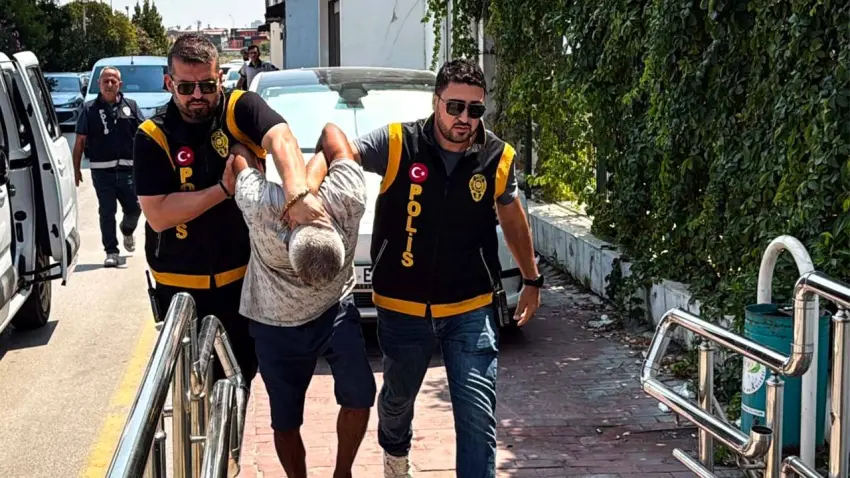 Adana'da kan donduran olay: Tehdit edip, kefen gönderdiği eski eşini 8 yerinden bıçakladı  haberinin görseli