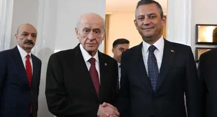 Bahçeli’den Özel’e dikkat çeken soru: Bir gecede 91 milletvekiline nasıl ulaştınız?  