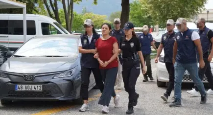 FETÖ’nün suikast timindeki Karatepe’ye yardım eden ablası adliyeye sevk edildi