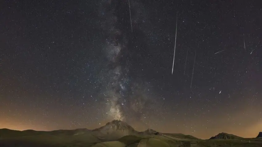 12 Ağustos gecesi gökyüzüne bakın! Perseid meteor yağmuru için il il saatler haberinin görseli