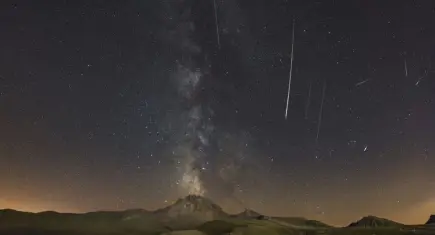 12 Ağustos gecesi gökyüzüne bakın! Perseid meteor yağmuru için il il saatler