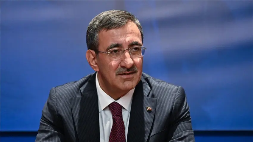 Cumhurbaşkanı Yardımcısı Yılmaz’dan kanun açıklaması: Geniş mutabakatla kabul edildi haberinin görseli