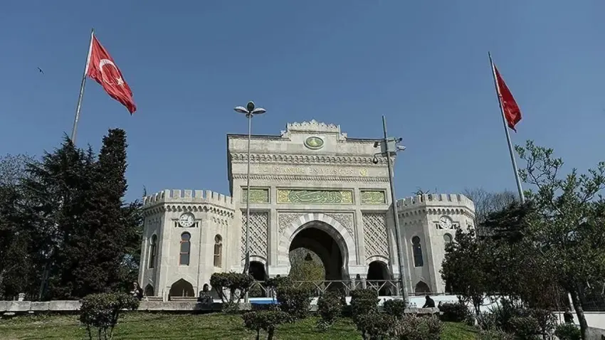 İstanbul’da üniversiteler bir ay erken kapanacak! Akademik takvim değişti haberinin görseli
