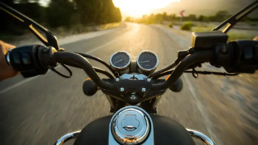 Motosiklette CC tuzağı! Yanlış ehliyetle yola çıkana 11 bin 629 TL ceza haberinin görseli