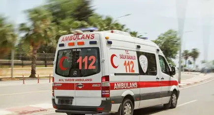Suyolcu’dan Dikili’de ambulans tepkisi: Yüz binlerce kişilik Dikili’ye sadece 3 ambulans