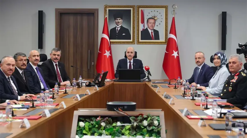 Ankara'da 'Terörsüz Türkiye' zirvesi: 81 il valisi, emniyet müdürleri ve jandarma katıldı! haberinin görseli