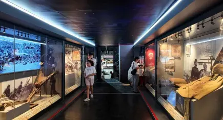 Çanakkale Savaşları Mobil Müzesi Menderes’te ziyaretçilerini ağırladı