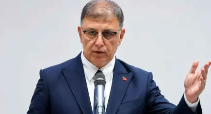 Cemil Tugay AK Parti’ye geçecek mi? Sayan’dan dikkat çeken açıklama