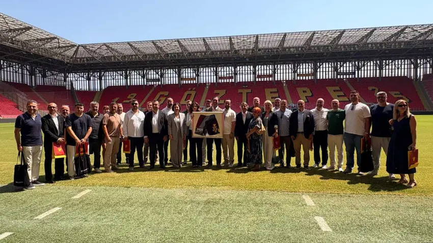 HDI Sigorta ve Göztepe yeni sezon için imzaları attı haberinin görseli