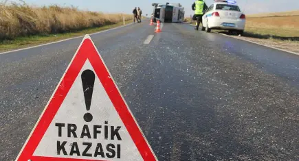 İzmir’de kaza: 19 yaşındaki sürücü hayatını kaybetti