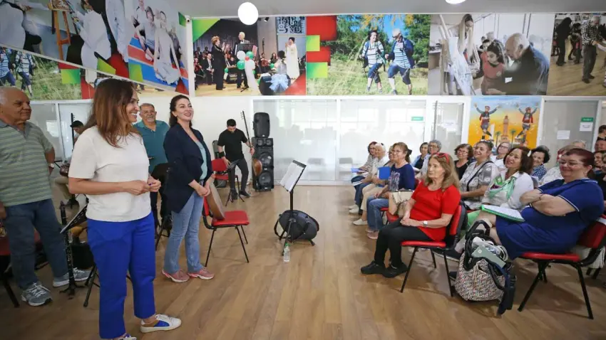 Karşıyaka’da Bilge Çınarlar’dan keyifli yaz buluşması haberinin görseli