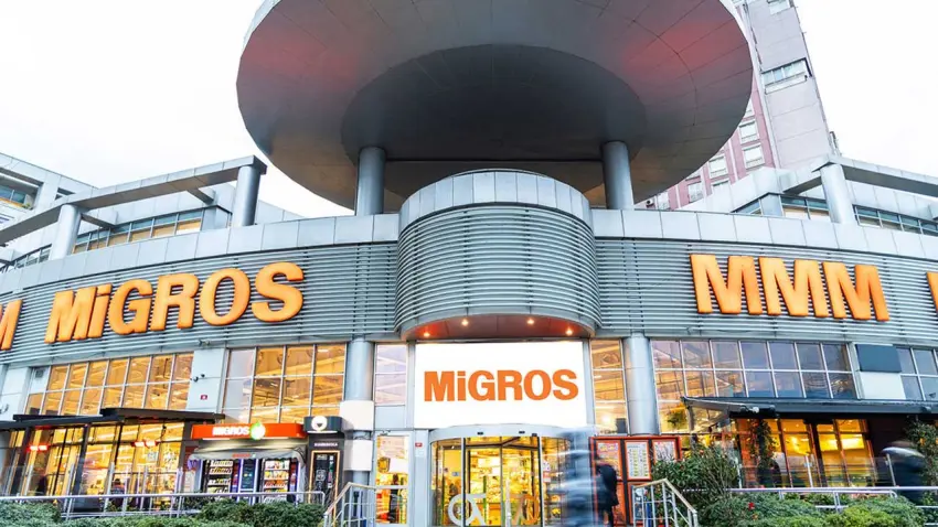 Migros’un konsolide satışları yılın ilk yarısında 241,3 milyar TL’ye ulaştı haberinin görseli