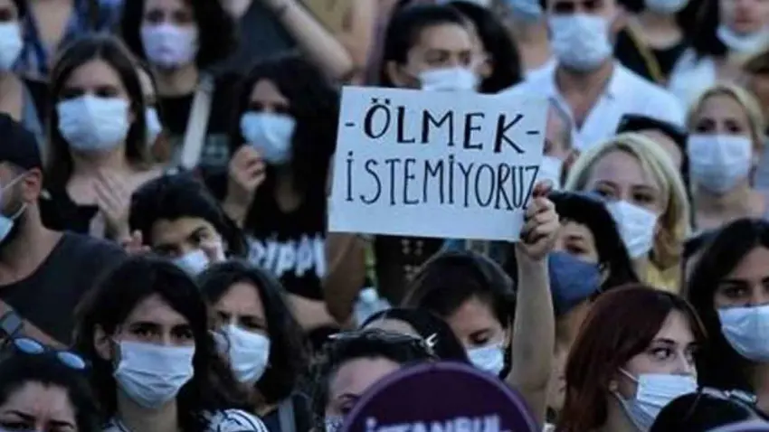 Tahliye, beraat ve 8 yıllık belirsizlik: Kadınların adalet arayışı sürüyor haberinin görseli