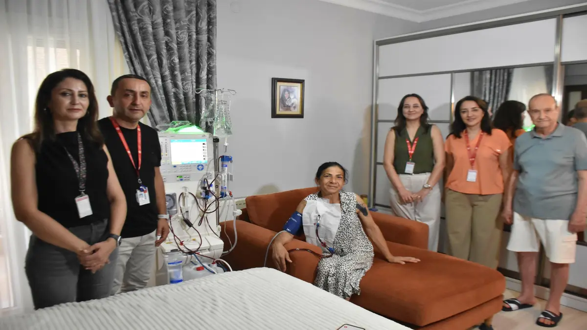 7 yıllık diyaliz hastasına evinde tedavi imkanı görseli