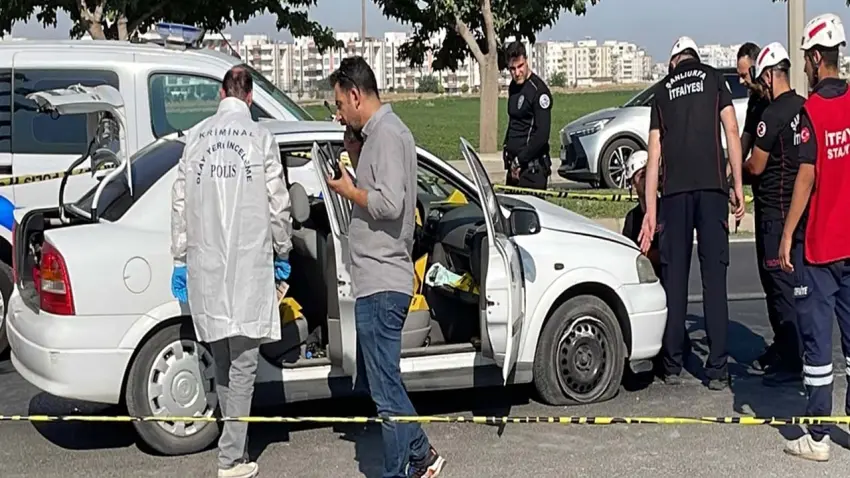 Kırmızı ışıkta bıçaklı ve tüfekli pusu: 1 ölü, 2 yaralı! haberinin görseli