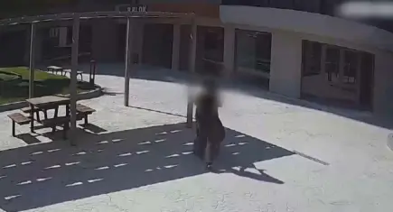 Küçükçekmece’de uyuşturucu sevkiyatına suçüstü: 2 yaşındaki bebeğin pusetini uyuşturucu zulası yapmışlar! 