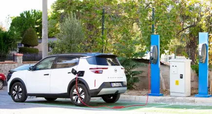 Narlıdere’de elektrikli araç şarj istasyonları 5 bin kullanıcıya ulaştı